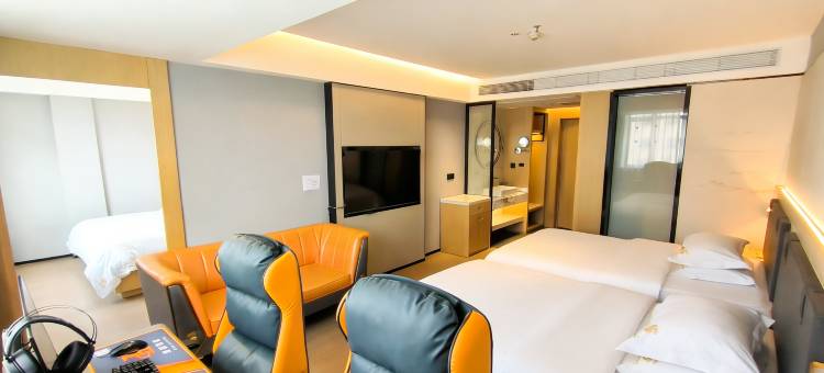 亚信电竞酒店(汕头潮南民生医院店)图片