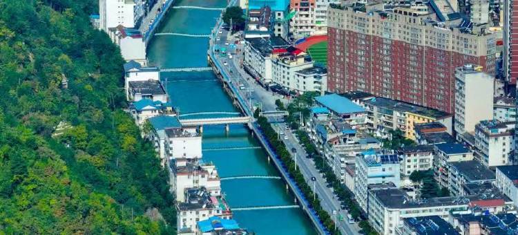 雲山酒店(镇安县金台山文化旅游区店)图片