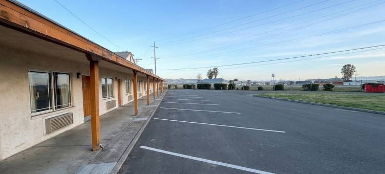 加布尔斯汽车旅馆，靠近弗雷斯诺优胜美地(Gables Motel Near Fresno Yosemite)图片