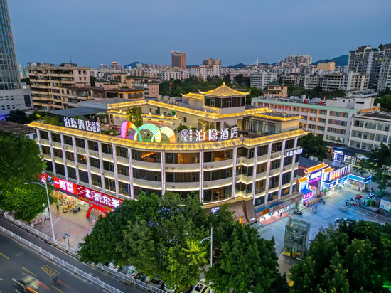 肇庆泊隐酒店(星湖旅游景区七星岩牌坊店)