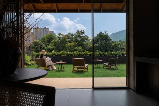 雅安Mist Commune与岚集·悠蓝·诧寂美学·溯野隐奢度假禧舍图片