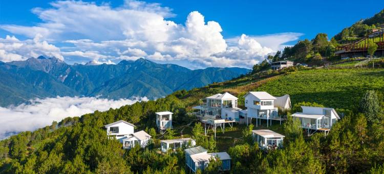 曼星屿|270度雪山·云海·秘境庄园(香格里拉虎跳峡店)图片