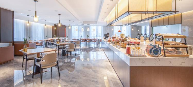 呼和浩特东站如意和大街亚朵酒店图片