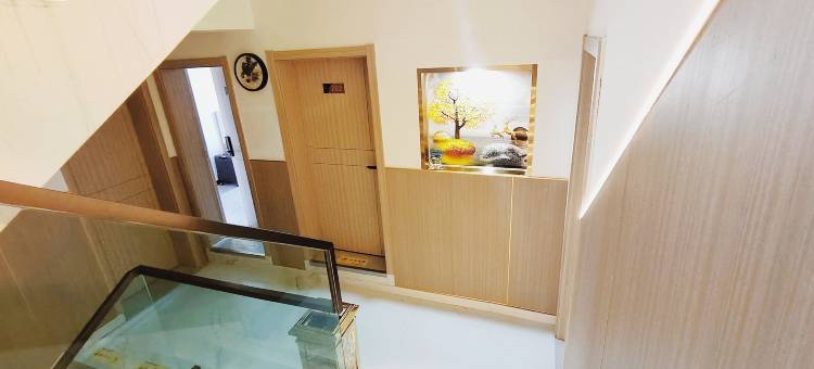 清朗民宿(昆明珥季路地铁站店)图片