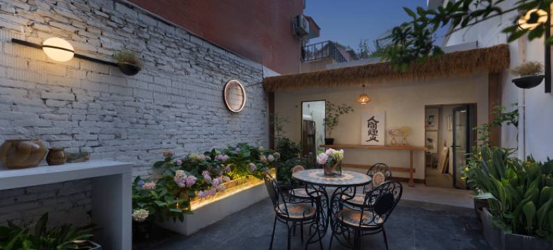 非宿艺舍城市别墅(成都杜甫草堂龙爪堰地铁口店)图片