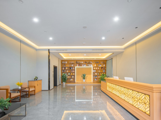 格兰漫旅酒店(南昌青山湖万达李巷地铁站店)
