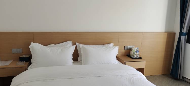 宁蒗良栖亭园图片