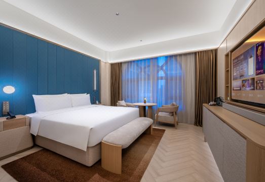 Crystal Orange Dalian Huanan Square Hotel Overview