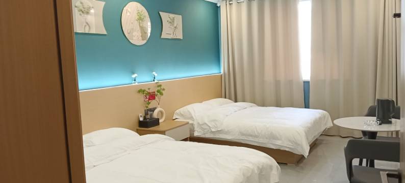 拾光里居民宿(伊宁国际机场伊宁火车站店)图片