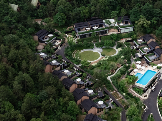 安吉KE GAMER珂玩家野奢度假别墅