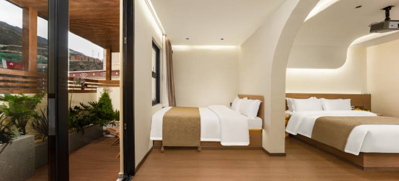 小金与山上河民宿图片