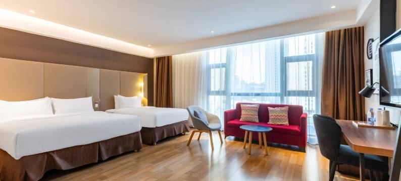 熹程奕居酒店(武汉站武汉欢乐谷店)图片