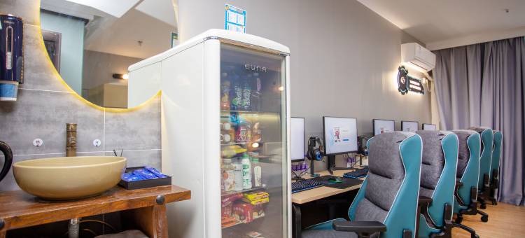 网鱼电竞酒店(湖州爱山广场衣裳街店)图片