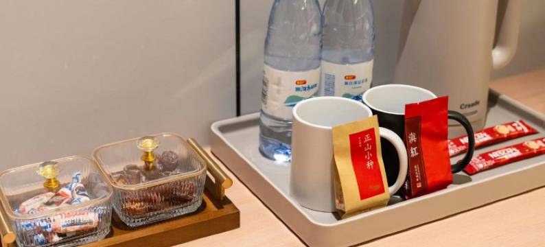 郑州蔓颐酒店(经开第八大街经开中心广场地铁站店)图片