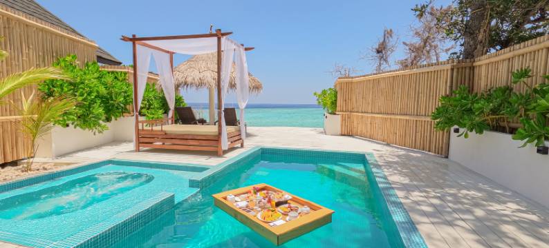 马拉希尼库达班多度假村(Malahini Kuda Bandos Resort)图片