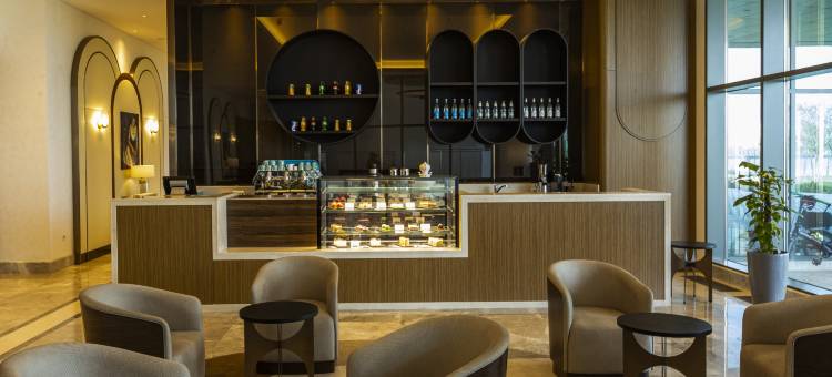 萨维茨基广场.(Savitsky Plaza)图片