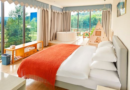 SHI GUANG TING YUAN HOTEL Hotel Overview