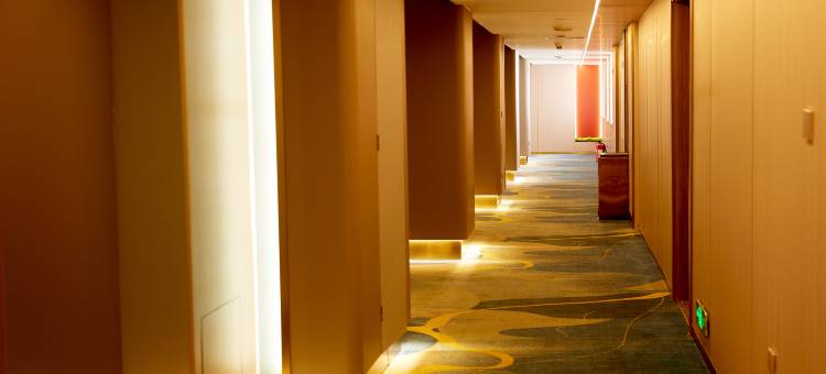 水晶酒店(孝义市华美新天地店)图片