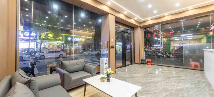 广州君乐宾馆(朱村地铁站店)图片