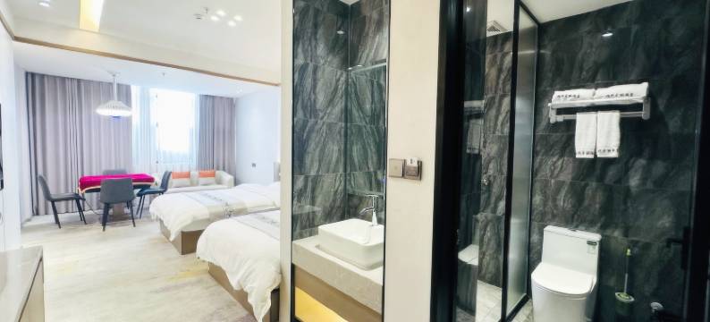 柏林索丽酒店(台江职校店)图片