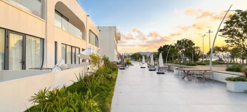 深圳乐潮本悦滨海居酒店(杨梅坑桔钓沙店)图片