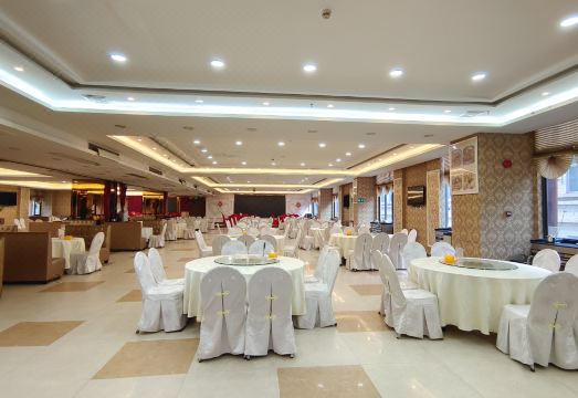 Yuegang HotelHotel Overview