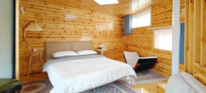 黑山头镇七月青年旅舍图片