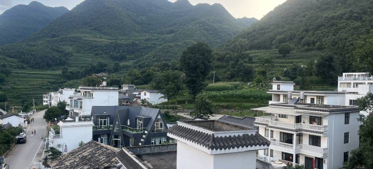 雷府民宿(尼珠河大峡谷店)图片
