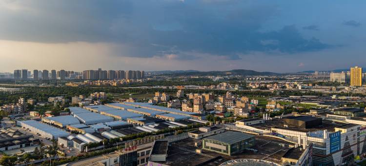 雷神电竞酒店(昆明斗南花卉市场店)图片