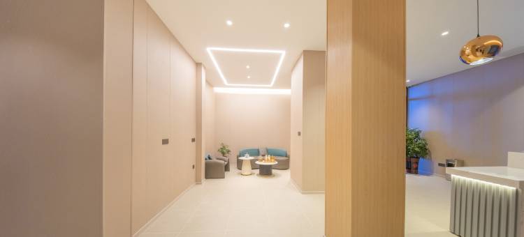 雅居云酒店(湖北汽车工业学院店)图片