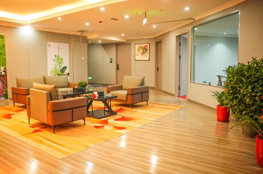 喀什千路源商务宾馆(徕宁国际机场店)