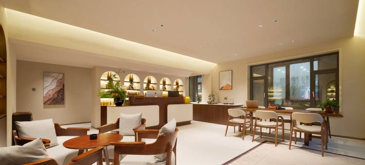 熹岸·河畔观景度假酒店(雪乡景区店)图片