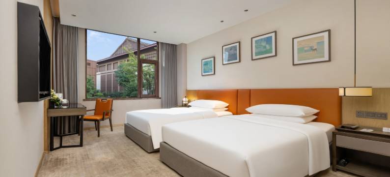 蓬莱艺珺酒店(蓬莱阁蓬莱海水浴场店)图片