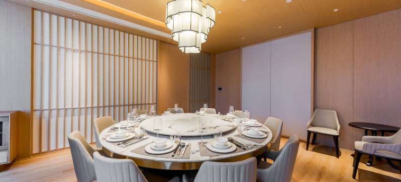 建国·铂萃酒店(铜陵站万达广场店)图片