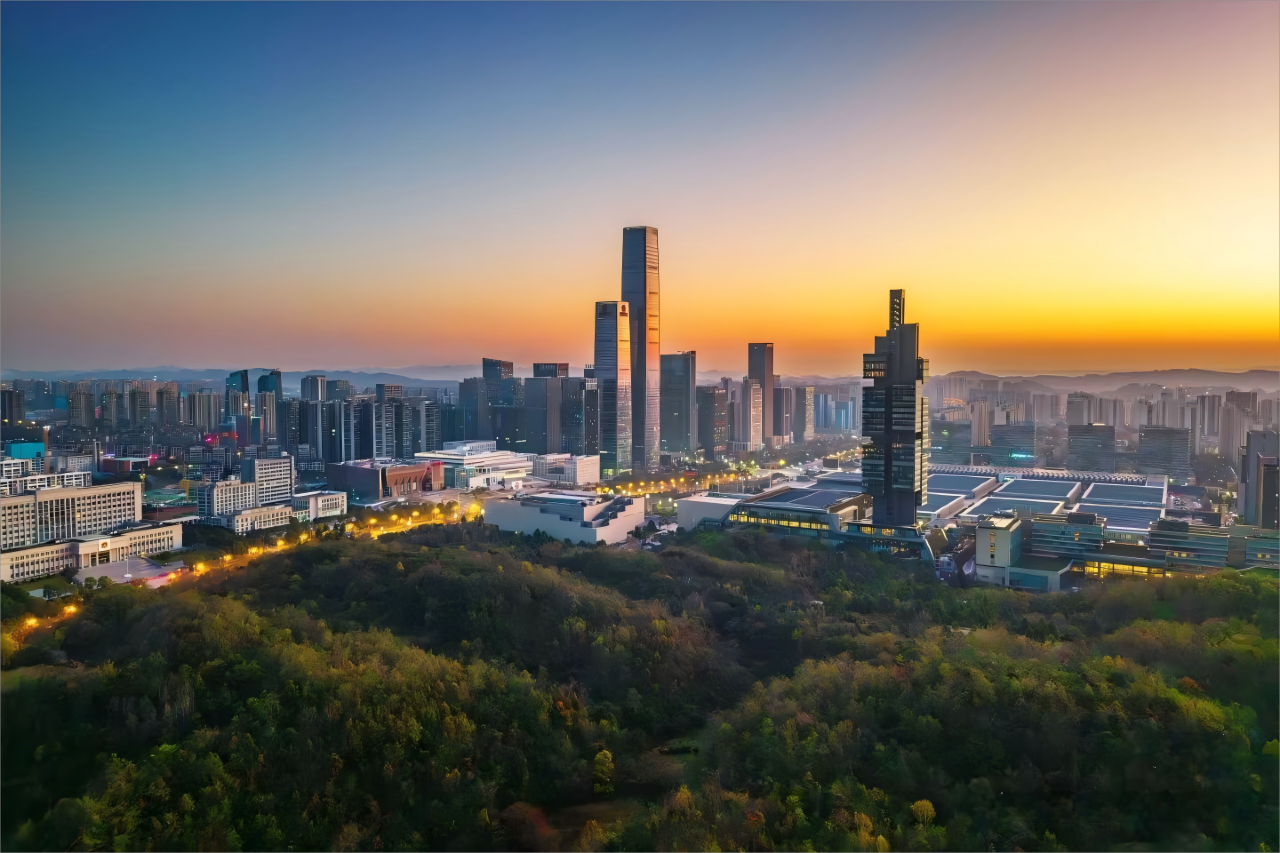 公羽家·设计师轻奢艺术酒店(观山湖公园林城西路地铁站店)图片