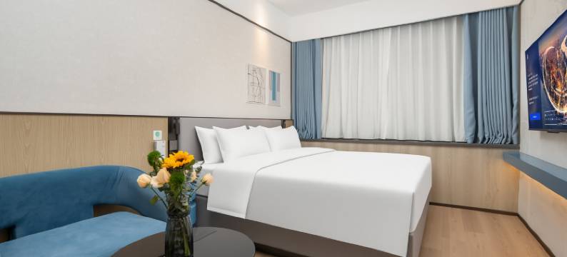 康铂酒店(上海陆家嘴中心向城路地铁站店)图片