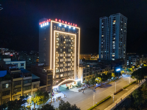 宜朵·观山涧酒店(金城江白马步行街店)