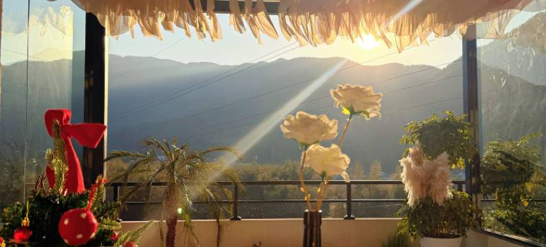 尘隐·温泉度假·山川咖啡·ins风智能美墅(泾县月亮湾风景区店)图片