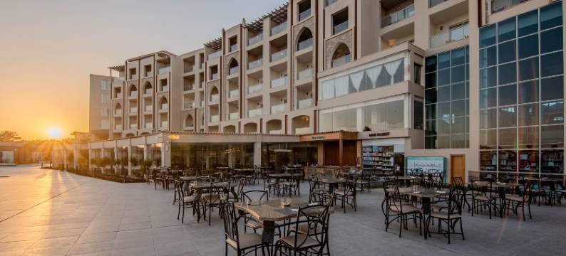 SUNRISE Alora Aqua Park图片