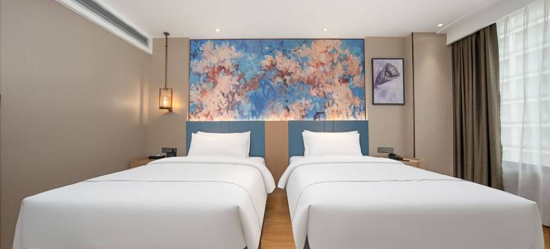 白玉兰酒店(十堰万达广场店)图片