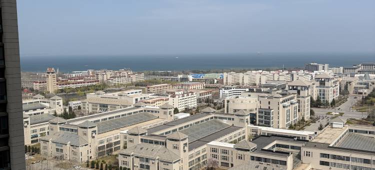 半山海观影民宿(烟台大学店)图片