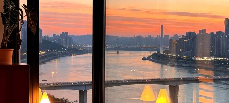 云端高空江景美宿(重庆解放碑洪崖洞店)图片