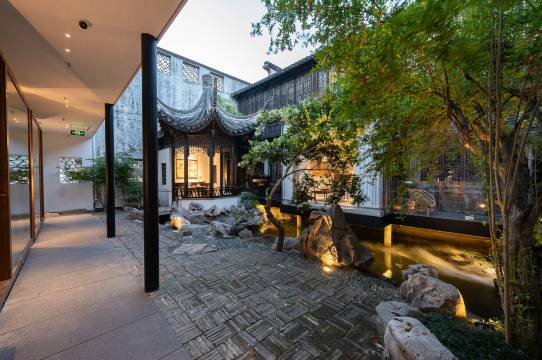 波光阁·江南古韵设计师民宿(无锡南长街南禅寺店)图片