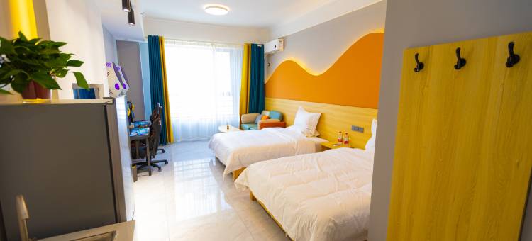 运城极酷电竞民宿(南风广场金磊凤凰城店)图片