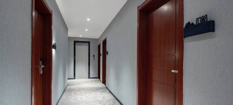 花筑·云野乡舍民宿(神农架大九湖国家公园景区入口坪阡古镇店)图片