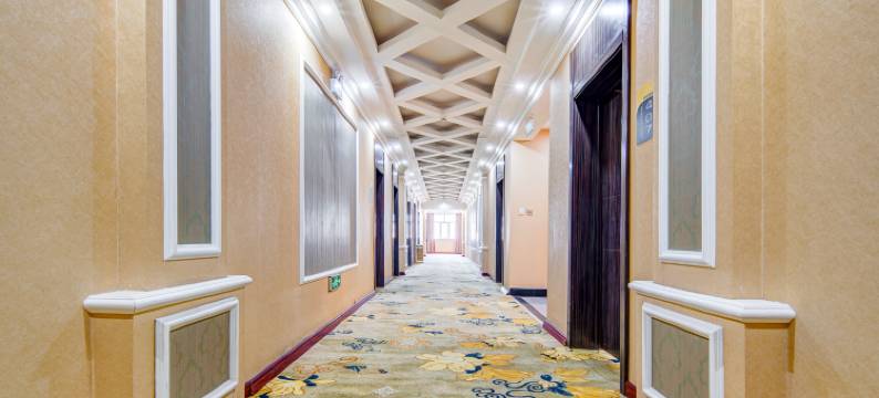 额尔古纳蒙源宾馆(哈萨尔广场店)图片