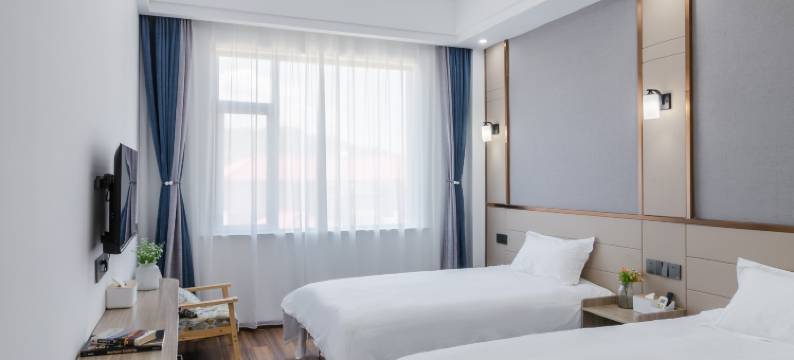 隐山民宿(龙王山漂流店)图片