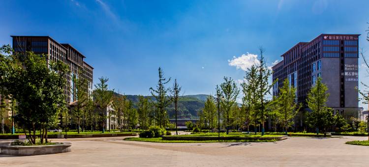 承德盛逸轻奢酒店(承德南站大学城店)图片