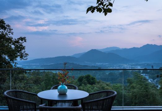 TACHUANGWENDA BOUTIQUE HOTEL over view