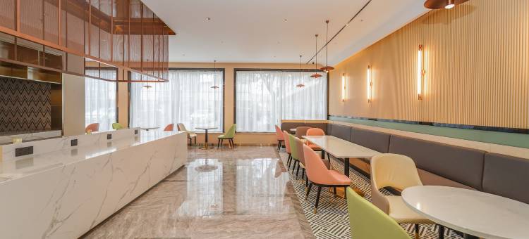 白玉兰酒店(上海浦东机场核心区国际旅游度假区店)图片